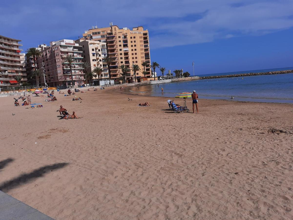 Moderno Apartamento Familiar Junto Al Mar - Conejito Lejlighed Torrevieja Eksteriør billede