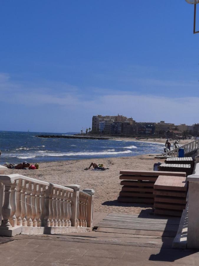 Moderno Apartamento Familiar Junto Al Mar - Conejito Lejlighed Torrevieja Eksteriør billede