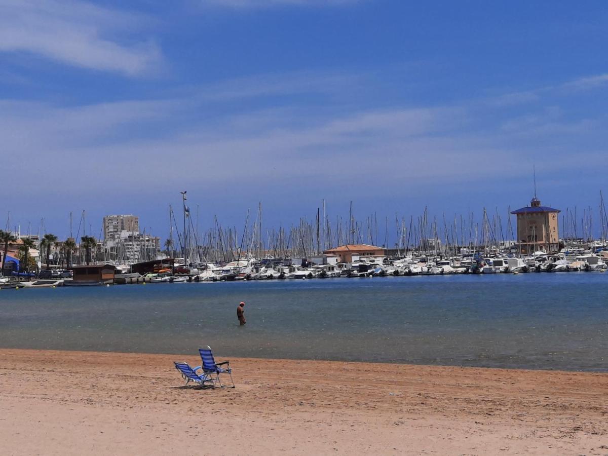 Moderno Apartamento Familiar Junto Al Mar - Conejito Lejlighed Torrevieja Eksteriør billede