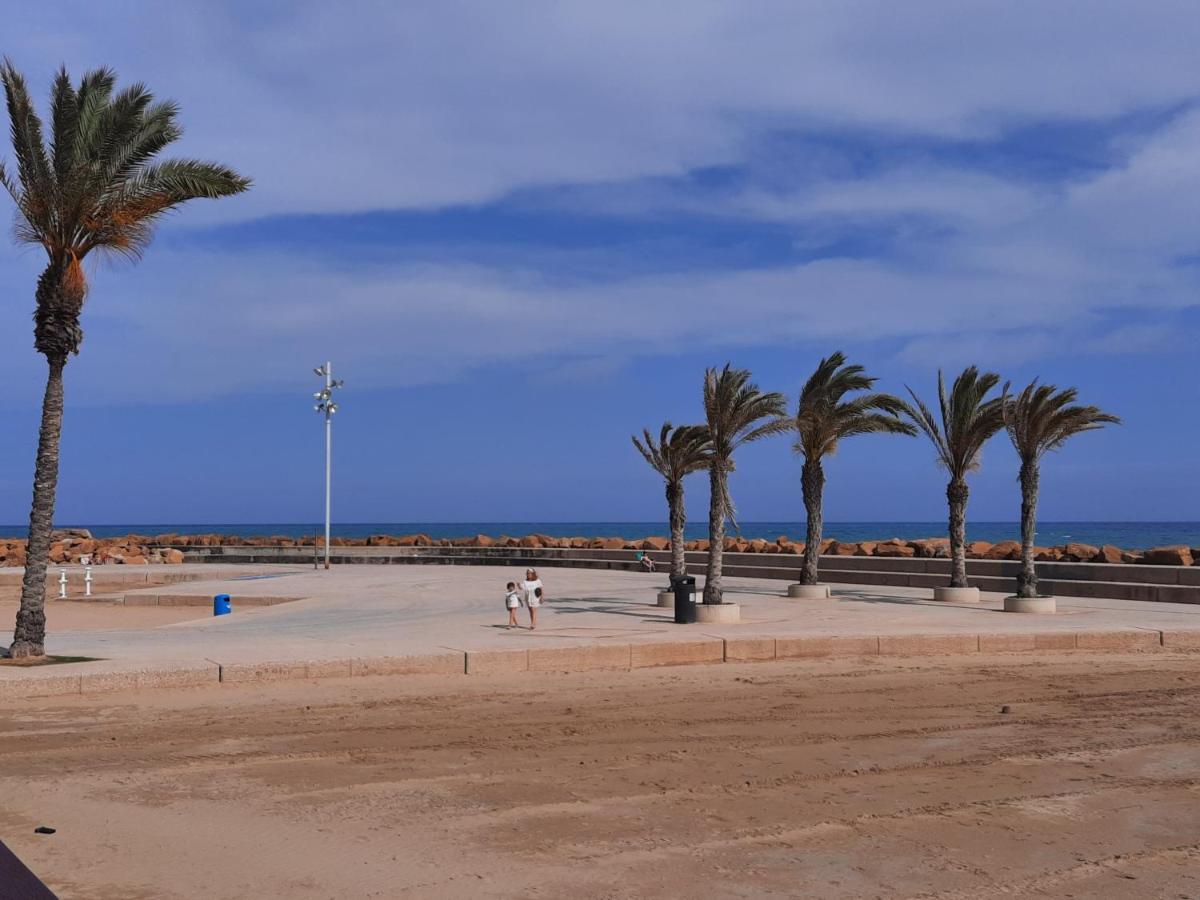 Moderno Apartamento Familiar Junto Al Mar - Conejito Lejlighed Torrevieja Eksteriør billede