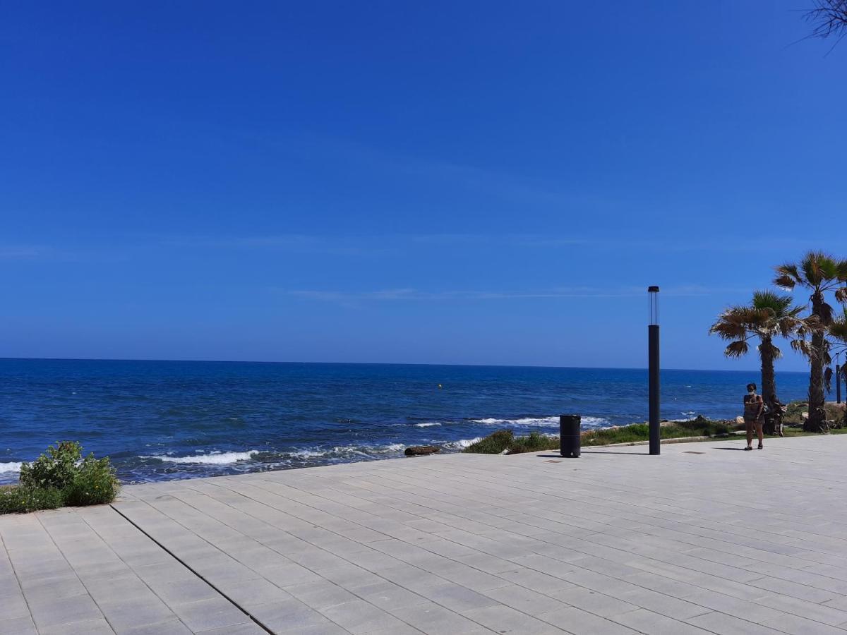 Moderno Apartamento Familiar Junto Al Mar - Conejito Lejlighed Torrevieja Eksteriør billede