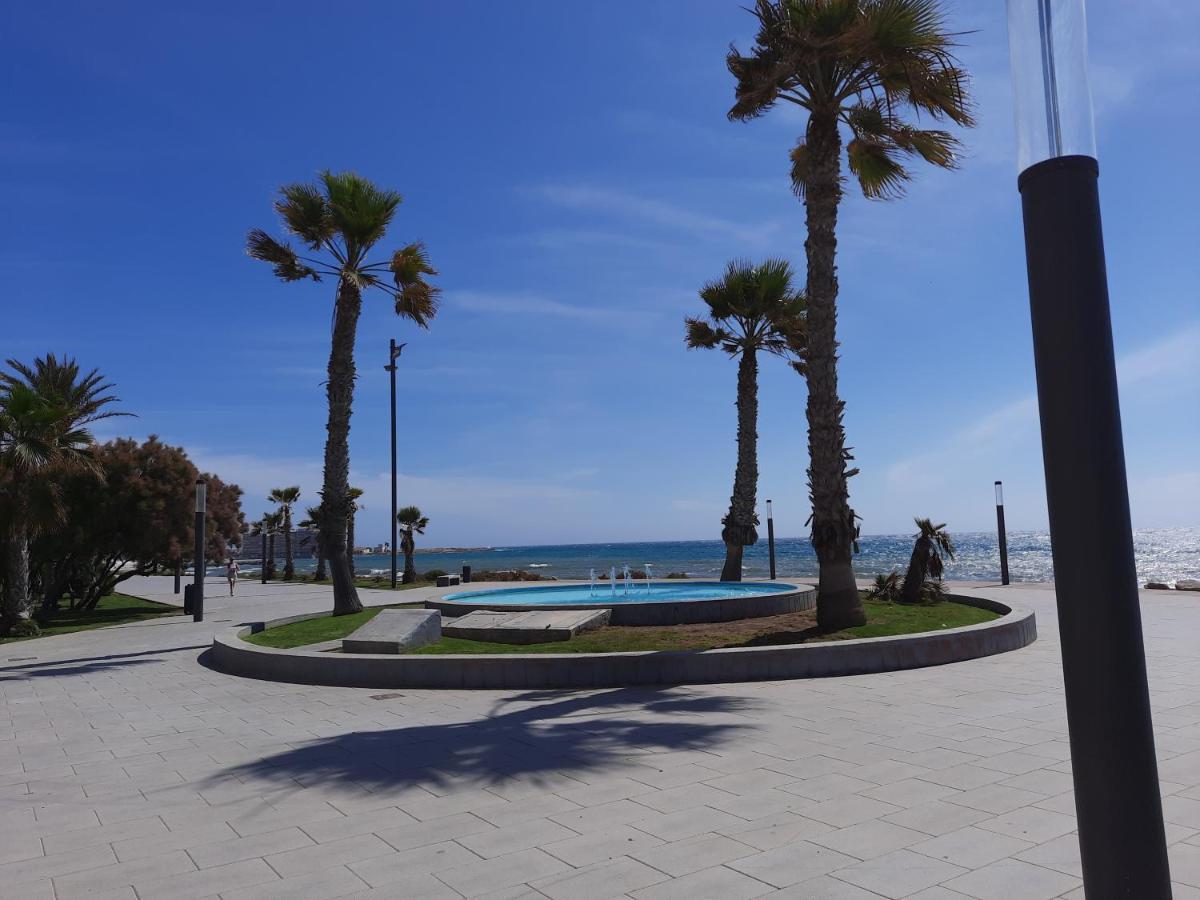 Moderno Apartamento Familiar Junto Al Mar - Conejito Lejlighed Torrevieja Eksteriør billede