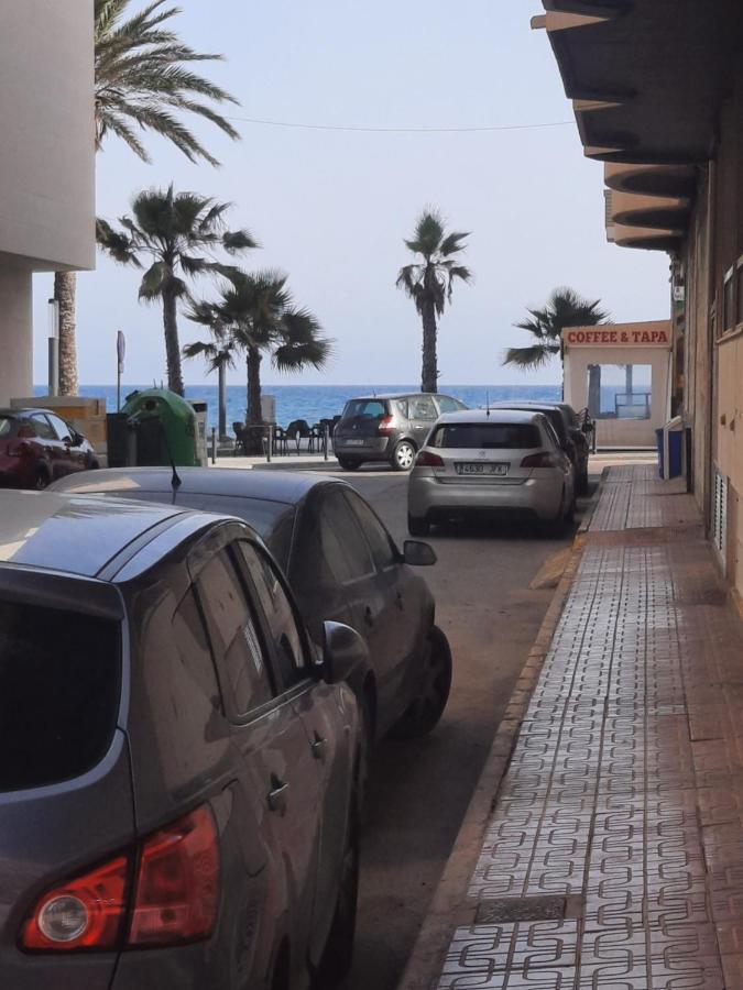 Moderno Apartamento Familiar Junto Al Mar - Conejito Lejlighed Torrevieja Eksteriør billede