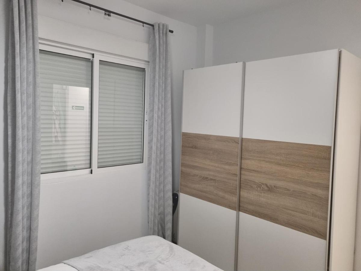 Moderno Apartamento Familiar Junto Al Mar - Conejito Lejlighed Torrevieja Eksteriør billede